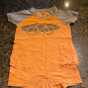 Tea Collection shorty romper - 9-12M